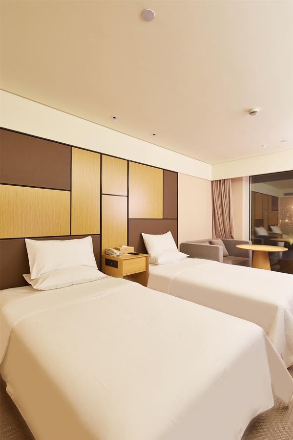 Ji Hotel Янтай Екстериор снимка