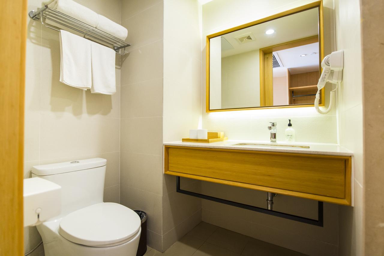Ji Hotel Янтай Екстериор снимка