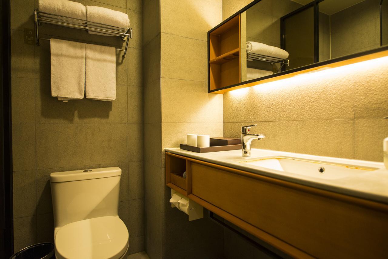 Ji Hotel Янтай Екстериор снимка